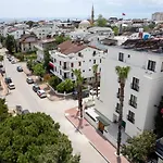 Azuu Bohem Hotel