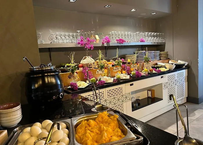 Hotel Azuu Bohem *