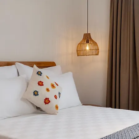 Hotel Azuu Bohem *