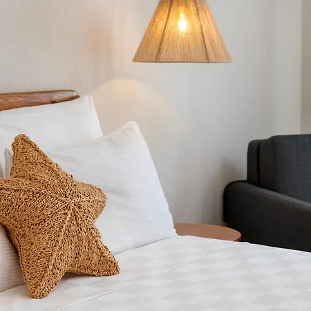 Hotel Azuu Bohem *